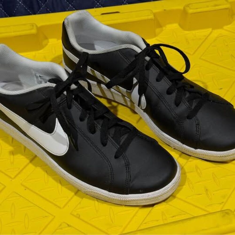 Nike Court Royale 2 Low Black White Men’s Sneakers Size 12 749747-010